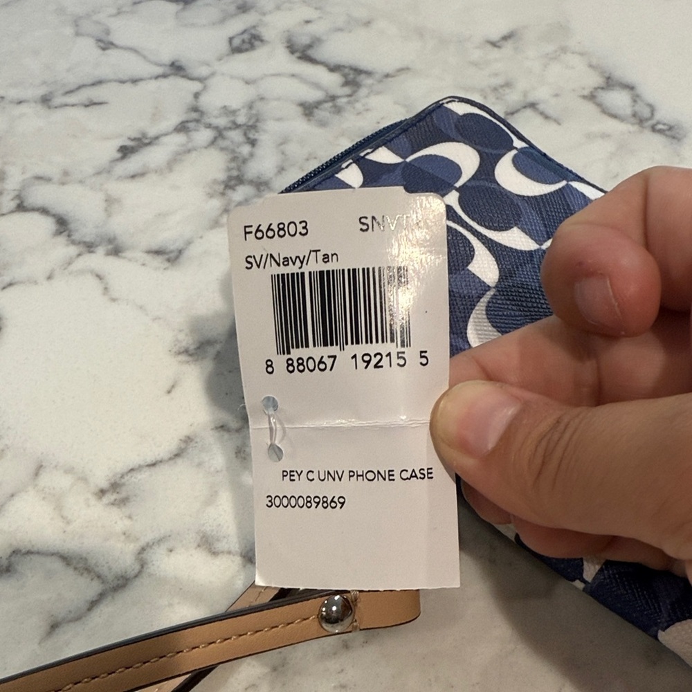 Coach Navy and White Signature Wristlet - Picture 4 of 4